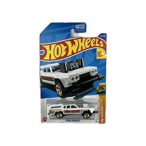 Hot Wheels Cruise Bruiser #201 HW Wagons weiß Maßstab 1:64 Diecast 2021 Neu in OVP - Bild 1 von 4
