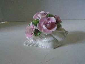 Aynsley May Seashell Shell Pink Flowers White Hand Modelled Painted Figurine - Picture 1 of 3