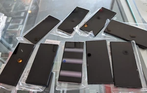 Bulk 15x - S21\S22\23Ultra - Note9/10+/20 cassé - 128/256/512Go Mix - Pour pièces - Photo 1 sur 3