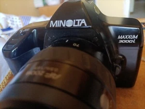 Macchina Fotografica Minolta a pellicola  35 mm   reflex af con ottica 35/70 - Foto 1 di 10