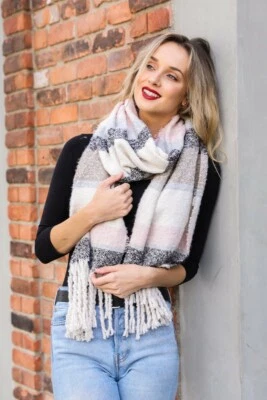Женский шарф из мохера в полоску с кисточками бахрома богемный - Изображение 1 из 2