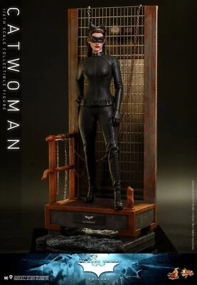 HOT TOYS MMS627 BATMAN The Dark Knight Trilogy Catwoman 1/6 Action Figure - Image 1 of 4