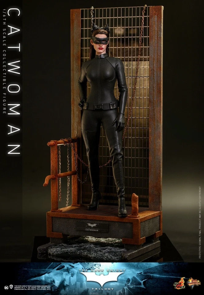 HOT TOYS MMS627 BATMAN The Dark Knight Trilogy Catwoman 1/6 Action Figure - Image 1 of 4
