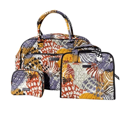 Vera Bradley, Juego de equipaje de tres piezas Foto 1 de 4
