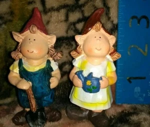 2 Lady Gnome Country Themed Resin Garden Gnome Ladies Mini Gardening Decoration  - Picture 1 of 2