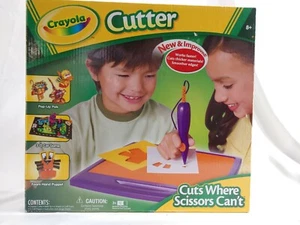 New Crayola Cutter Cuts Where Scissors Can´t Designed for Kids - Picture 1 of 3
