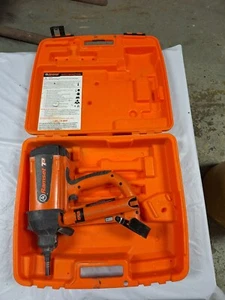 RAMSET T3 GAS POWERED LOW VELOCITY FASTENEING TOOL - Picture 1 of 3