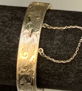 Sterling Silver 925 VAL GILT Engraved Hinged Bangle Bracelet 19 grams Vintage - Picture 1 of 9