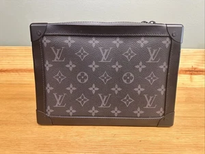 Louis Vuitton Men’s Black Soft Trunk - Excellent - M44730 - Picture 1 of 8