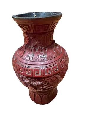 "Florero chino antiguo de cinabrio figuras finamente talladas flores 4 5/8"" oriental" Foto 1 de 4