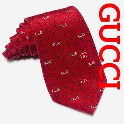 Excellent condition GUCCI floral Gancini tie in red made Italy #1 - Image 1 of 4