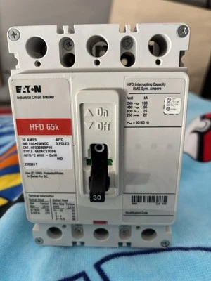 Caja abierta nueva Foto 1 de 4