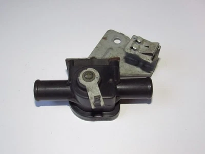 Válvula de derivación de refrigerante apta para Honda CRX HAVC 88-91 Foto 1 de 4