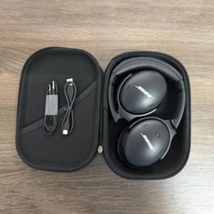 Bose QuietComfort 45 QC45 Noise Cancelling Bluetooth Over-Ear Headphones - Black - Picture 1 of 12