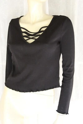 NV 27) SIZE S JAY JAYS BLACK CROP COTTON BLEND SCALLOP HEM RIB LONG SLEEVE TOP - image 1 of 4