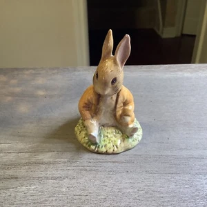 Beswick England Benjamin Bunny Sat On A Bank 1983 Beatrix Potter - Picture 1 of 7