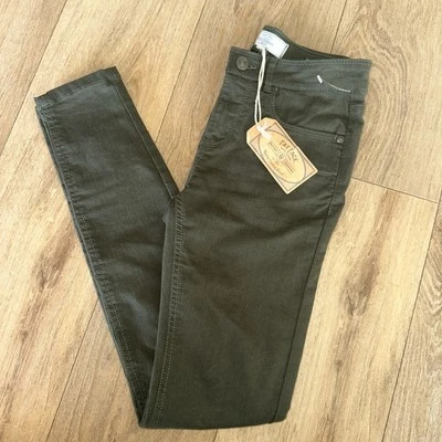 Fat Face British Designed Women’s Skinny 5 Pocket Jegging 2R Green NEW - Image 1 of 4