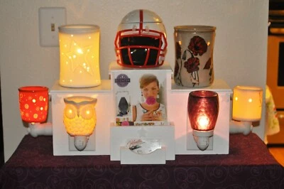 OAKDUDES1 "CLASSIC DISPLAY" COMPATIABLE WITH ALL WARMERS (SCENTSY / PARTYLITE ) - Image 1 of 4