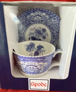 SPODE BLUE ROOM COLLECTION FLORAL BLUE TEACUP & SAUCER NEW IN BOX - Picture 1 of 4