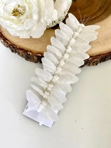 12 irisierende weiße Feder Monarch Schmetterlinge 2 Zoll künstlicher weißer Schmetterling - Bild 1 von 7