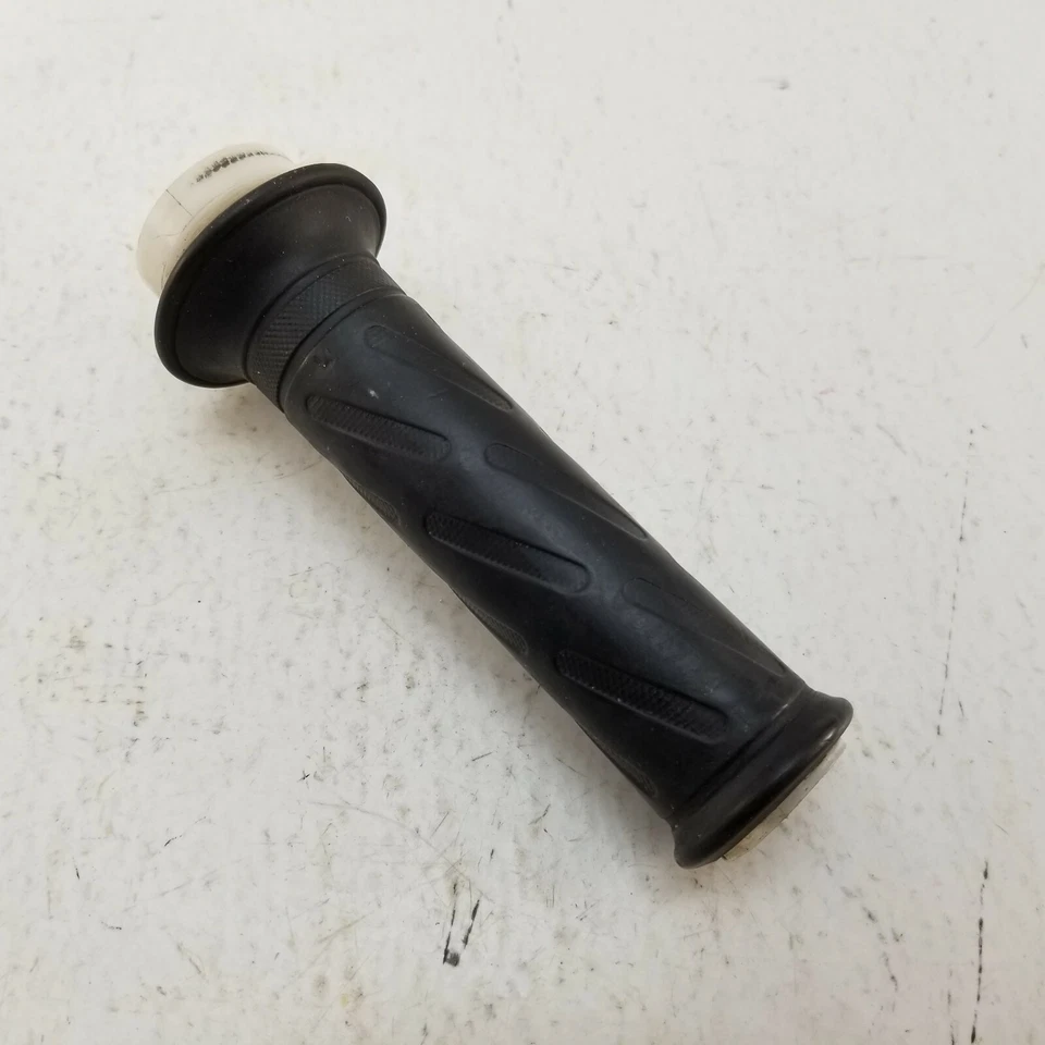 Рукоятка дроссельной заслонки 1999 Suzuki GSXR750 - Изображение 1 из 4