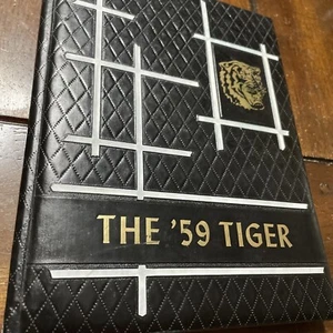 1959 HOLLY SPRINGS, MISSISSIPPI ANNUARIO LICEO, La tigre - Foto 1 di 2