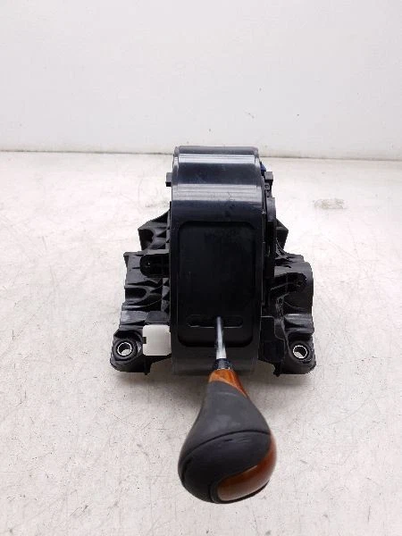 2010 LEXUS RX350 RWD AT AUTOMATIC TRANSMISSION SHIFTER  - Image 1 of 4