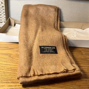 Bufanda The Cashmere Look De Colección Marrón Camel 50” Largo Japón Bonito Regalo - Imagen 1 de 4