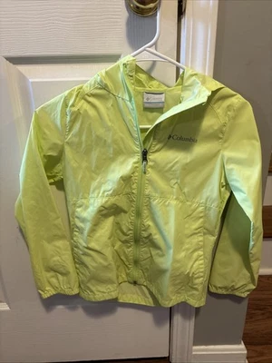 Girls Columbia Lightweight Rain Jacket Lime Green Size Small (7/8) - Image 1 of 3