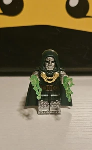 LEGO Marvel Super Heroes Dr. Doom Custom Minifigure - Picture 1 of 4