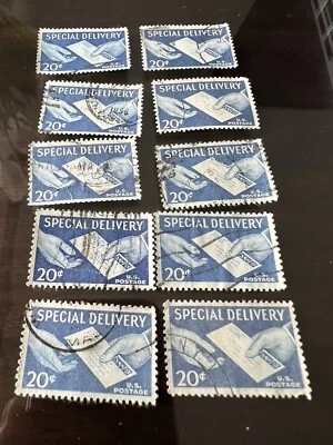 10 Scott E20- Special Delivery- Hand to Hand- MNH 20c 1954- unused mint stamps - Image 1 of 4
