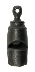 Antigua alarma deportiva de policía de peltre Whitstle de 2 3/4" de largo - Imagen 1 de 8