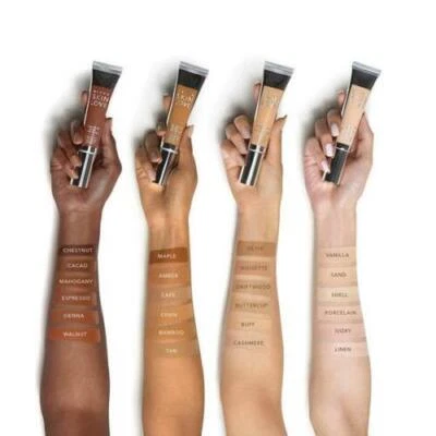 BECCA SKIN LOVE WEIGHTLESS BLUR FOUNDATION **AUTHENTIC** - Image 1 of 2