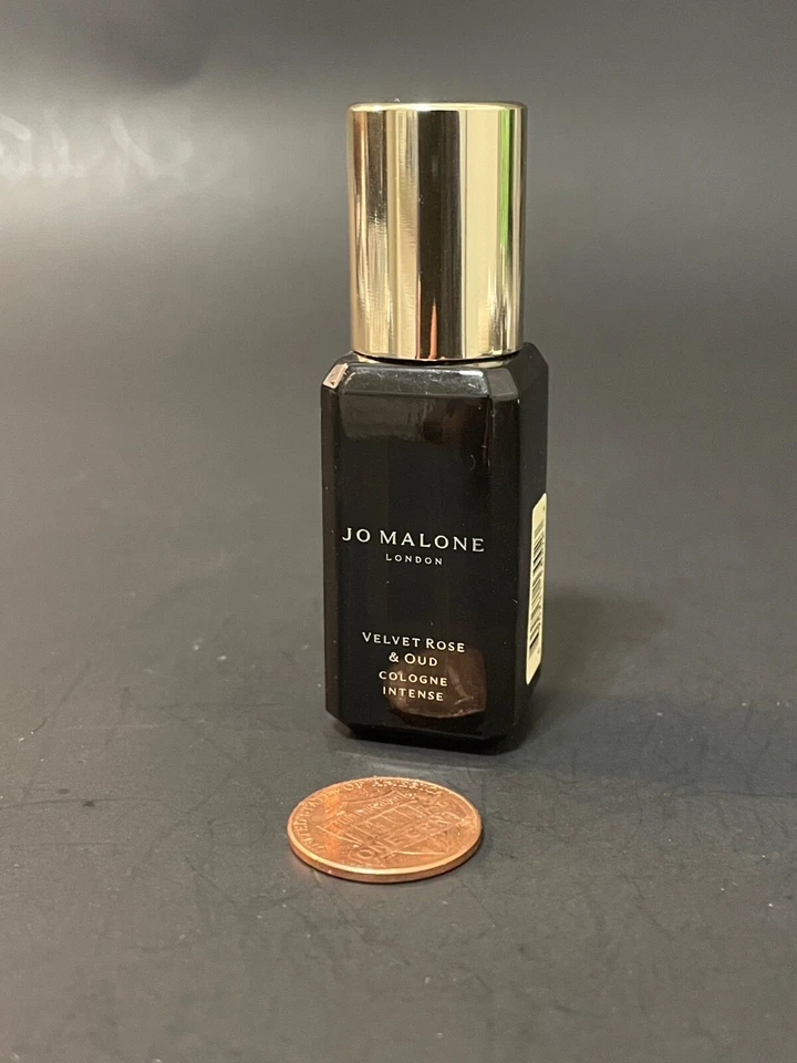 JO MALONE “VELVET ROSE & OUD: INTENSO” MUJER: COLONIA MINIATURA .3 fl oz Foto 1 de 1