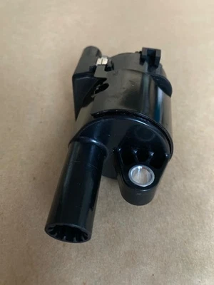 1 Ignition Coil for Chevrolet Silverado 1500 GMC Sierra 1500 2007-2013 V8 4.8L - Image 1 of 4
