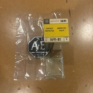 ALLEN-BRADLEY 1691-B1 CONTACT PROTECTOR MOUNTING PLATE / NEW SURPLUS - Picture 1 of 3