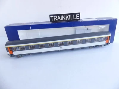 64002 ROCO HO VOITURE VOYAGEURS 1E CLASSE TYPE CORAIL 651-2 - Photo 1/4