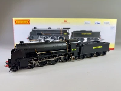 DCC FITTED Hornby R3411 Class S15 4-6-0 827 in Southern Railway Wartime Black - Image 1 of 4