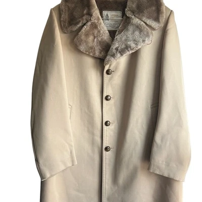 London Fog Tan Trench Coat with Fur lining 40 regular - Image 1 of 4