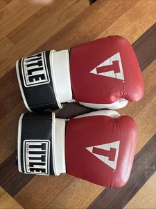 Title Boxing Glove- Gel Enforced Lining, 16 Ounce - Picture 1 of 3