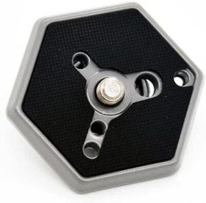Placa hexagonal de liberación rápida tornillo de 3/8" 3049 030-38 RC0 para cabezal de trípode Manfrotto - Imagen 1 de 2