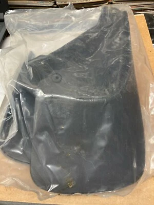 OEM GM Front Splash Mud Guards For 1999-05 Pontiac Montana 12462504/12462503 NEW - Image 1 of 4