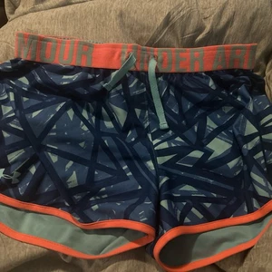 Under Armour, only Worn Ones, Size Kid Youth, Extra Large. - Picture 1 of 1
