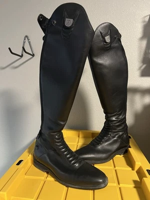 Bota de Montar Tucci Harley Hecha en Italia Hasta la Rodilla Talla 44E Cuero Negro Genuino Foto 1 de 4