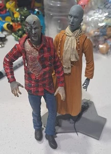 Camisa a Cuadros NECA Cult Clásica Amanecer de los Muertos Zombie + Hare Krishna - Imagen 1 de 15
