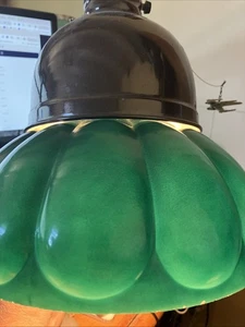 Lámpara de estudiante de melón con carcasa verde esmeralda Aladdin de 10" con pantalla de luz WOW - Imagen 1 de 10
