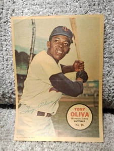 1967 TOPPS PIN-UPS #18 Tony Olivia - Picture 1 of 4