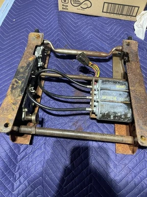 1977 78 79 Lincoln Mark v Left Pass Side Seat Track With Motors - Image 1 of 4