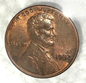 1982 LINCOLN PENNY SMALL DATE **NO MM** 2.51 grams GREAT CONDITION - Picture 1 of 6