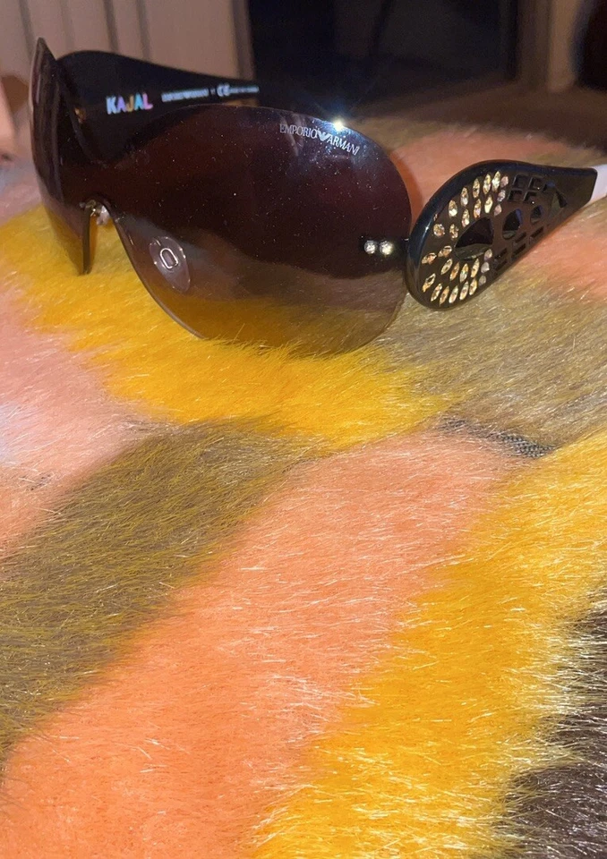 Gafas de sol Emporio Armani para mujer Foto 1 de 4